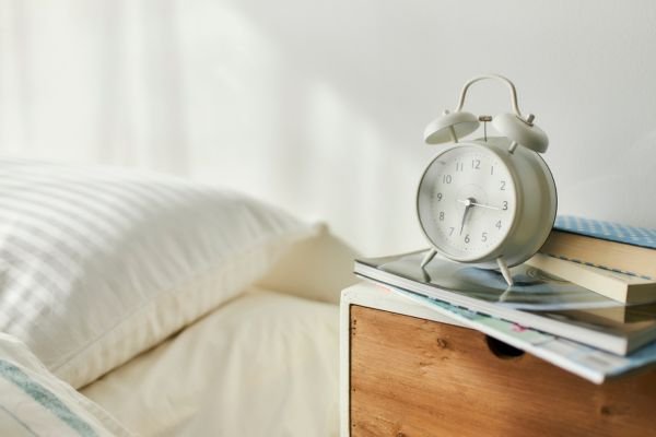 What Height Should Nightstands Be? 